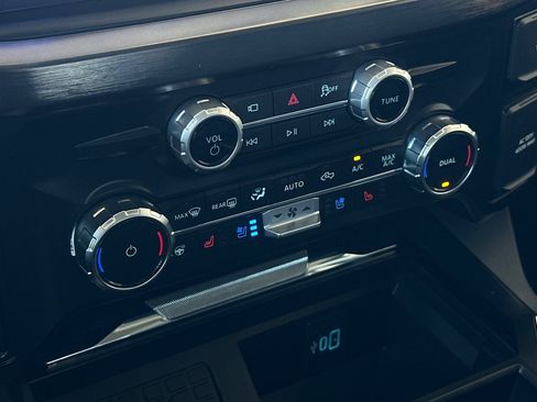 New 2025 Ford F250 Lariat w/ Lariat Ultimate Package image 19