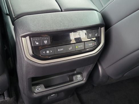 Used 2025 Lexus TX 500h AWD w/ Technology Package image 14