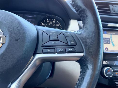 Used 2017 Nissan Rogue Sport SL w/ SL Premium Package image 25