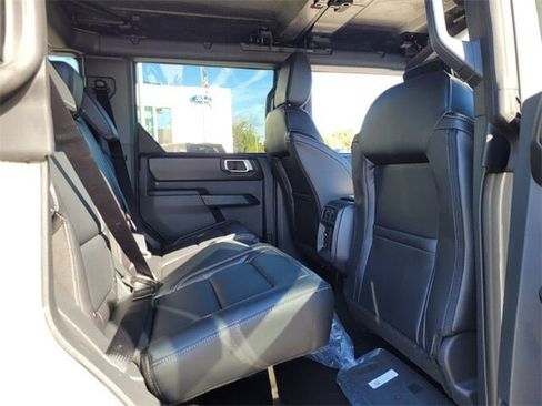 New 2025 Ford Bronco Outer Banks w/ Sasquatch Package image 12
