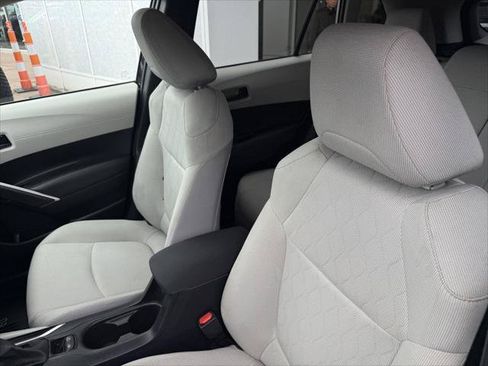Certified 2022 Toyota Corolla Cross LE AWD/4WD image 14