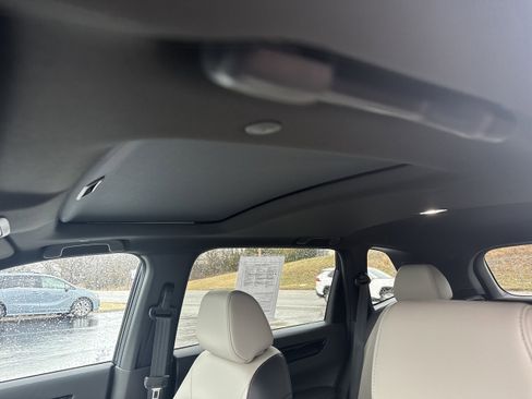 Used 2023 Honda CR-V Sport Touring image 6