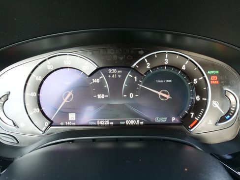 Used 2019 BMW 540i image 24