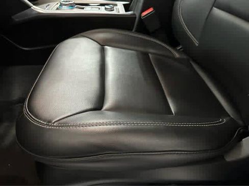 Used 2023 Ford Explorer XLT w/ Equipment Group 202A image 17