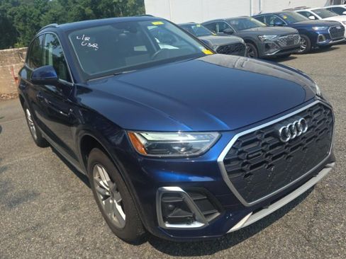 Used 2023 Audi Q5 2.0T Premium w/ Convenience Package AWD/4WD image 1
