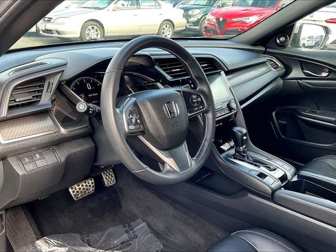Used 2018 Honda Civic Sport Touring image 10