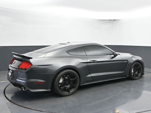 Used 2017 Ford Mustang Shelby GT350 image 11