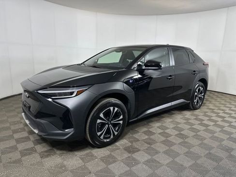 Used 2023 Subaru Solterra AWD image 7