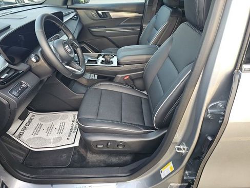 Used 2025 Buick Enclave Preferred image 16