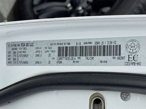 Used 2019 RAM 1500 Classic SLT image 38