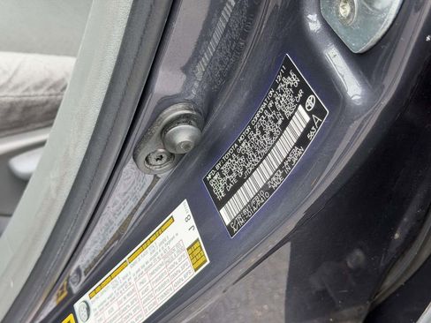 Used 2011 Toyota Prius Three image 25