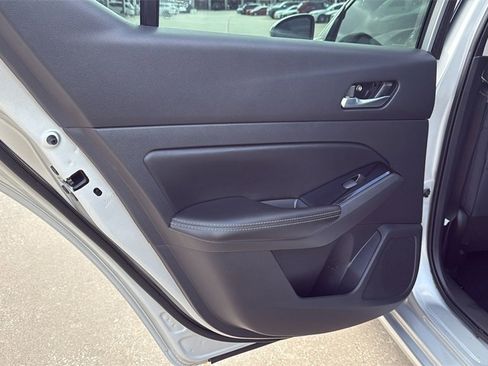 Used 2021 Nissan Altima 2.5 SV image 16