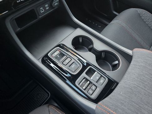 Certified 2025 Honda Pilot Sport image 27