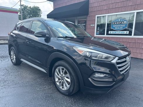 Used 2017 Hyundai Tucson SE Plus FWD image 1