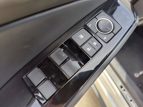 Used 2023 Lexus IS 300 w/ Comfort Package RWD image 14