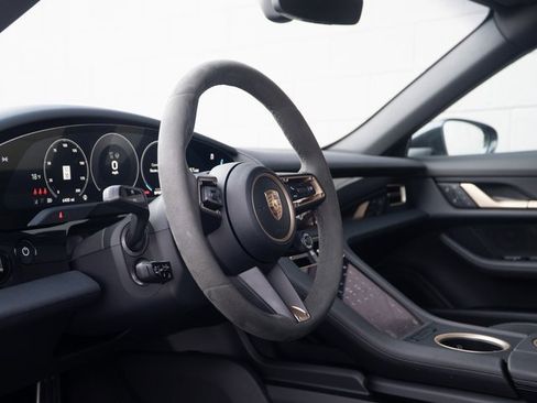 Certified 2025 Porsche Taycan 4S image 4