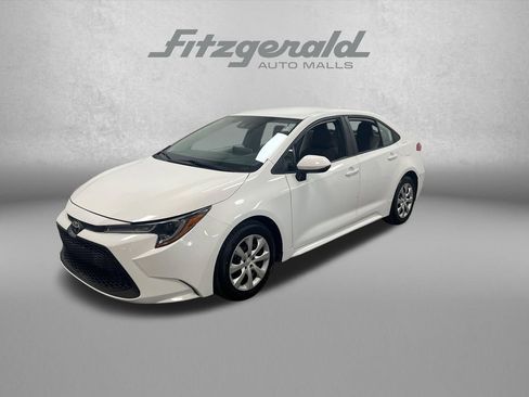 Used 2020 Toyota Corolla LE FWD image 1