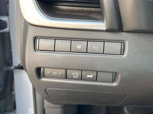 Used 2023 Nissan Rogue Platinum w/ Platinum Premium Package image 21