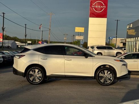 New 2026 Nissan Murano SL image 2