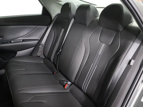 Used 2024 Hyundai Elantra SEL image 26