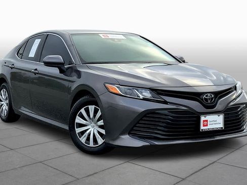 Used 2020 Toyota Camry L FWD image 2