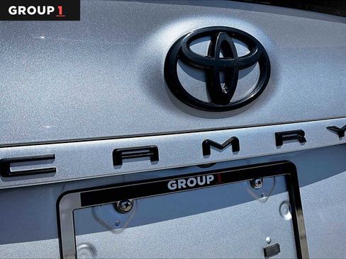 Certified 2019 Toyota Camry SE FWD image 32