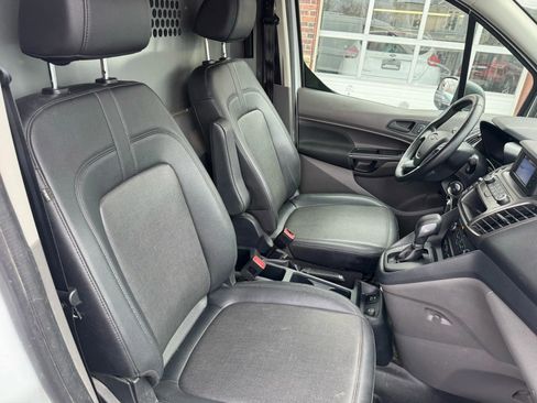 Used 2020 Ford Transit Connect XL image 30