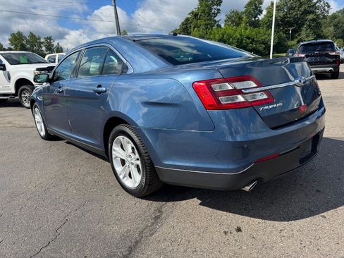 Used 2018 Ford Taurus SEL w/ Equipment Group 201A FWD image 3
