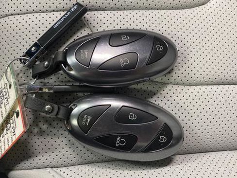 New 2026 Hyundai Elantra Limited image 20