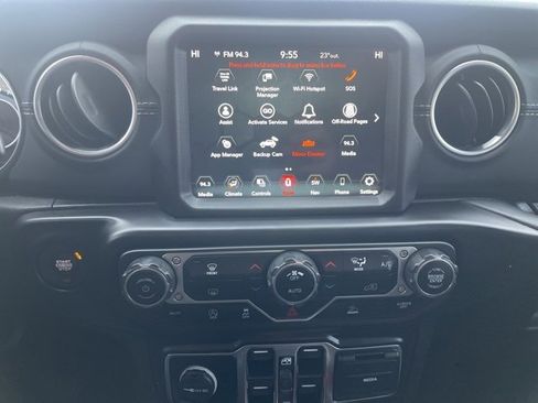 Used 2022 Jeep Wrangler Unlimited Sahara image 23