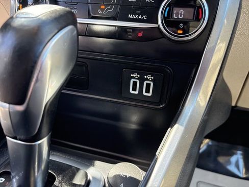 Used 2018 Ford EcoSport SE w/ SE Convenience Package image 19