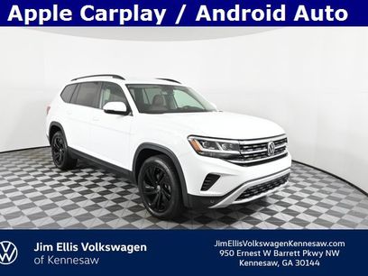 Certified 2022 Volkswagen Atlas SE w/ Black Wheel Package