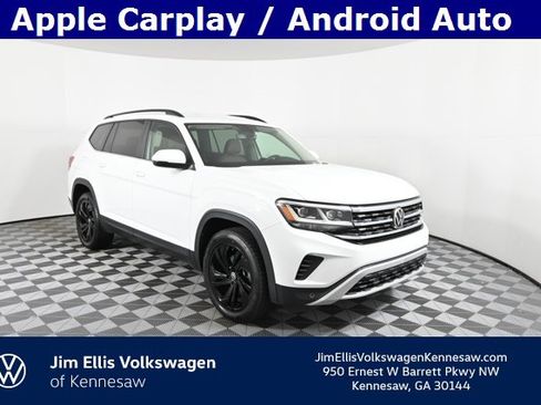 Certified 2022 Volkswagen Atlas SE w/ Black Wheel Package image 1
