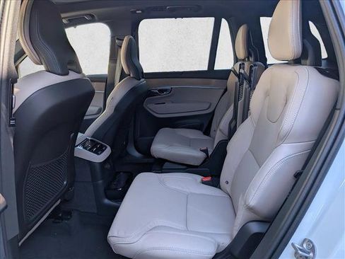 New 2026 Volvo XC90 T8 Ultra w/ Protection Package AWD/4WD image 17