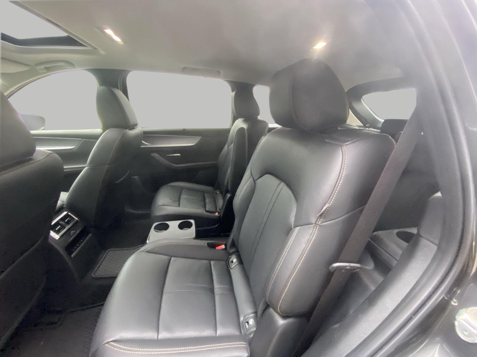 Used 2025 MAZDA CX-90 3.3 Turbo w/ Preferred Package AWD/4WD image 12