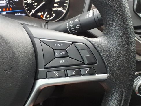 Used 2024 Nissan Altima 2.5 SV FWD image 22