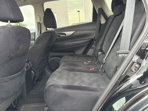 Used 2014 Nissan Rogue SV AWD/4WD image 23