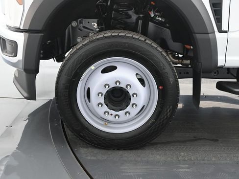 New 2026 Ford F550 2WD Regular Cab Super Duty image 15