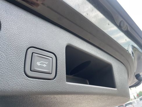 Used 2025 Chevrolet Equinox RS w/ Safety and Technology Package AWD/4WD image 37