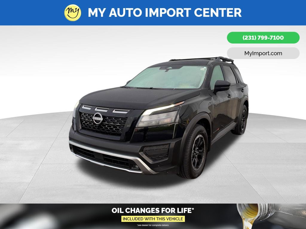 Used 2025 Nissan Pathfinder Rock Creek AWD/4WD image 3