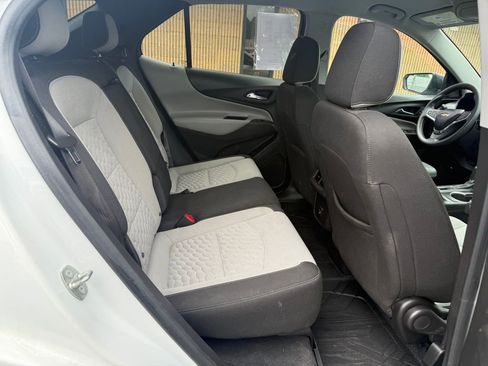 Used 2021 Chevrolet Equinox LS w/ LPO, Blackout Package AWD/4WD image 23