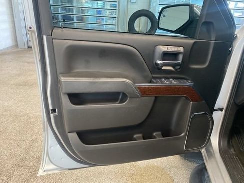 Certified 2018 GMC Sierra 1500 SLT w/ Black Pack AWD/4WD image 23