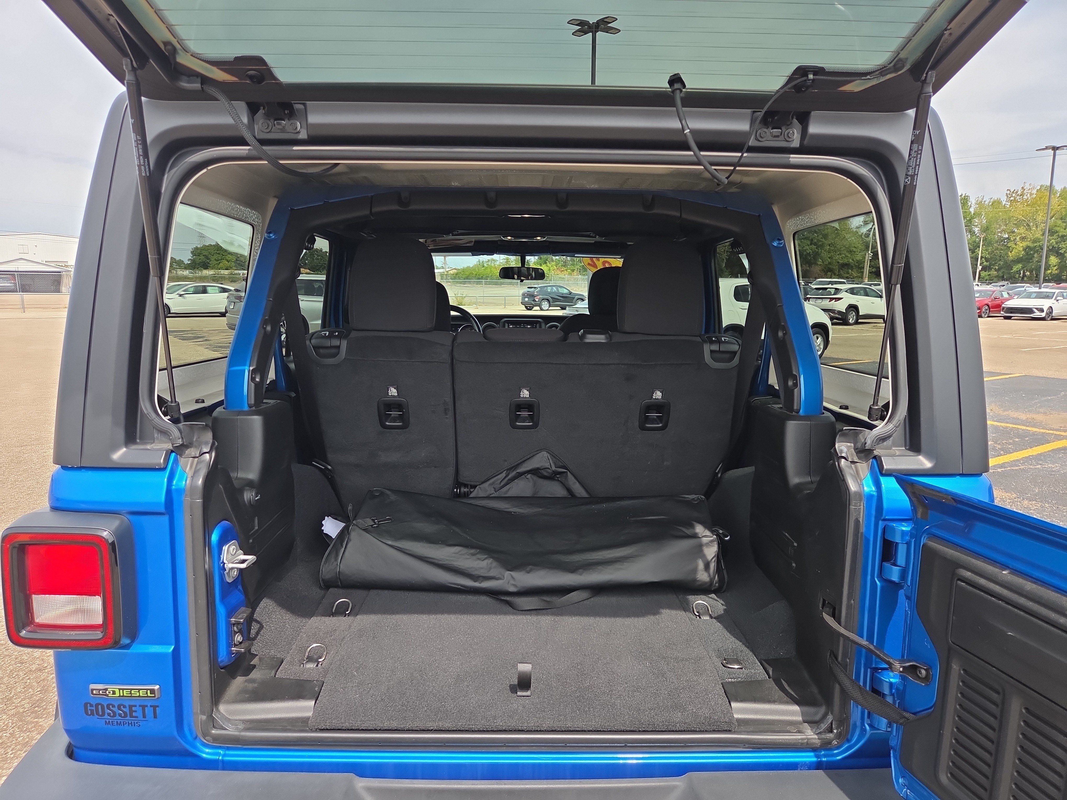 Used 2022 Jeep Wrangler Unlimited Sport AWD/4WD image 8
