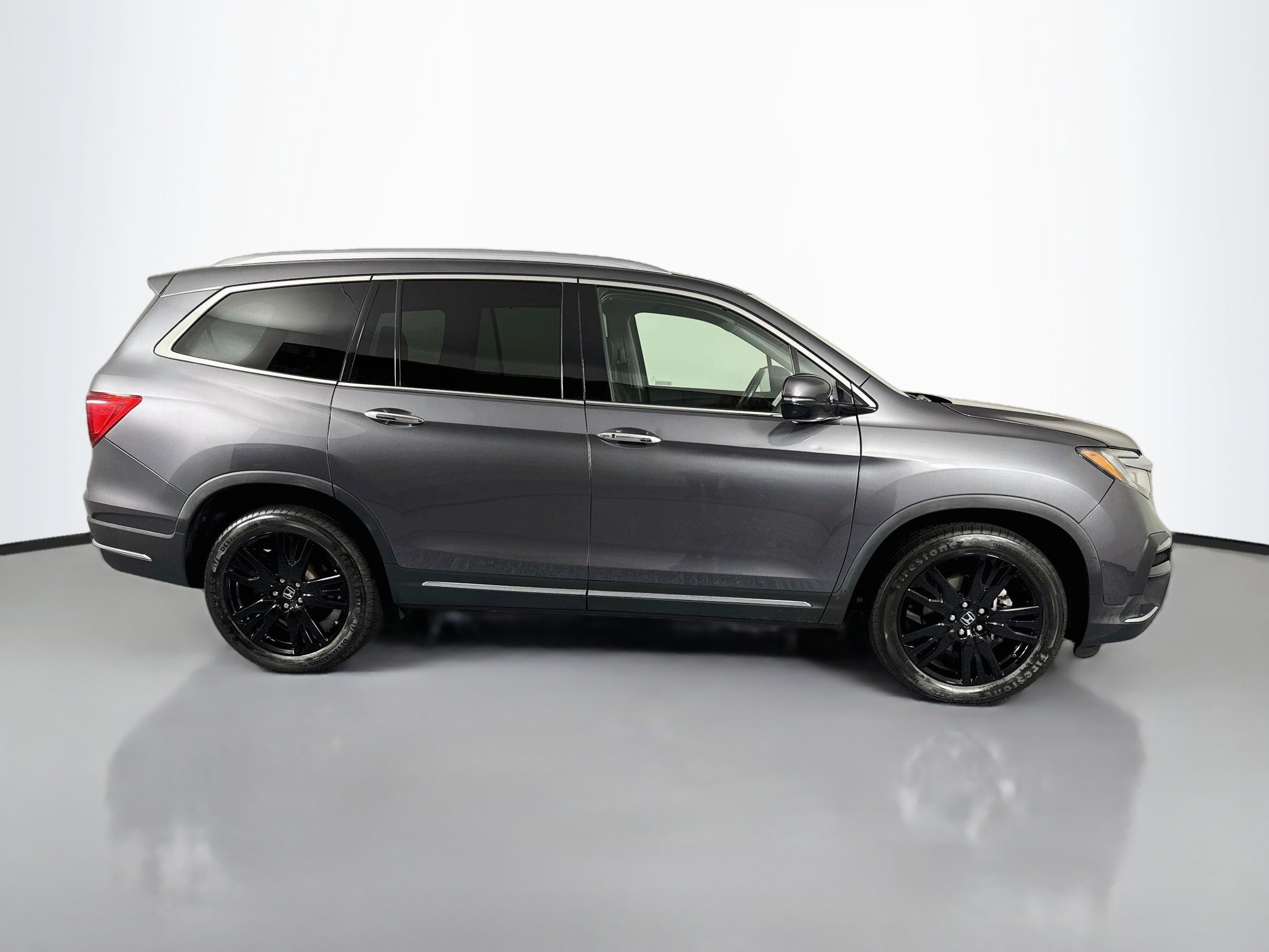 Certified 2019 Honda Pilot Elite image 4