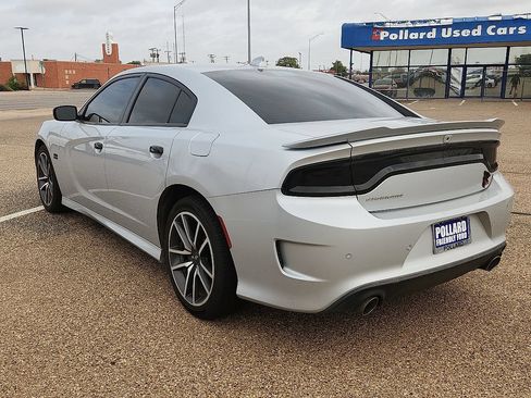 Used 2023 Dodge Charger R/T RWD image 2