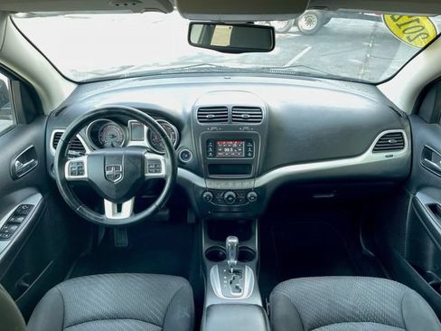 Used 2012 Dodge Journey SXT w/ Popular Equipment Group FWD image 11