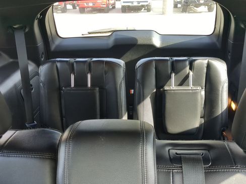 Used 2017 Ford Explorer XLT w/ Equipment Group 202A image 22