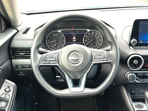 Certified 2025 Nissan Sentra SV image 27