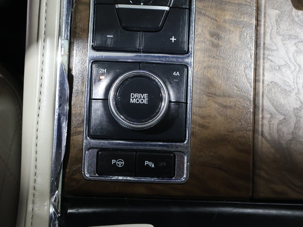 Used 2020 Ford Expedition Platinum AWD/4WD image 37