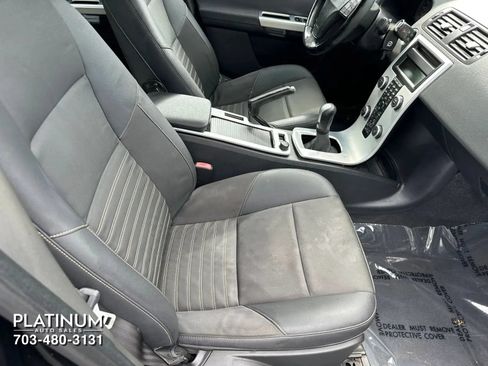 Used 2010 Volvo S40 2.4i FWD image 13